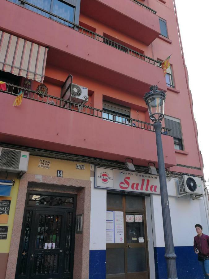 Calle Mora De Rubielos With Free Private Underground Parking Valencia Exterior photo
